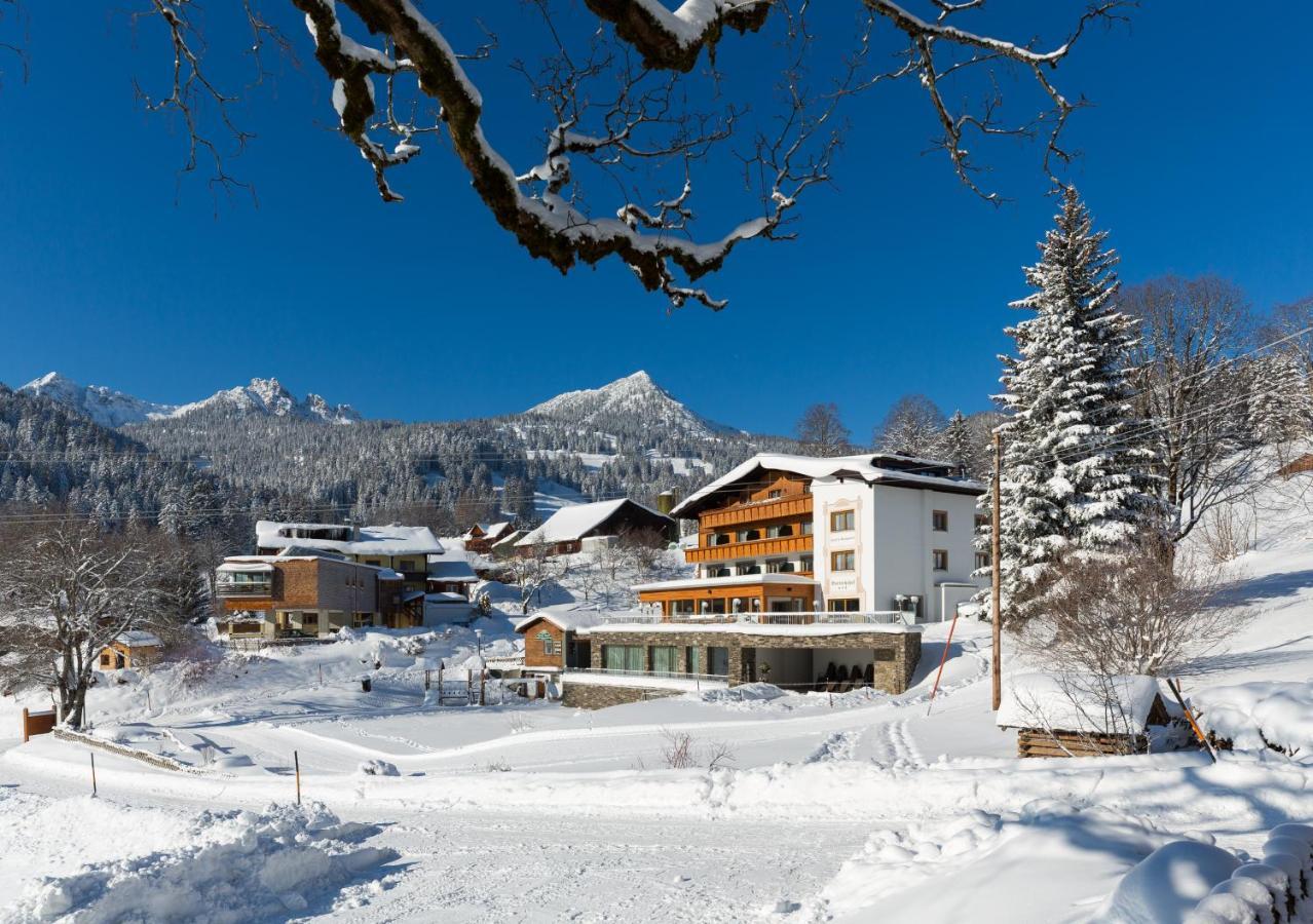 Hotel Burtschahof Buerserberg Exterior photo