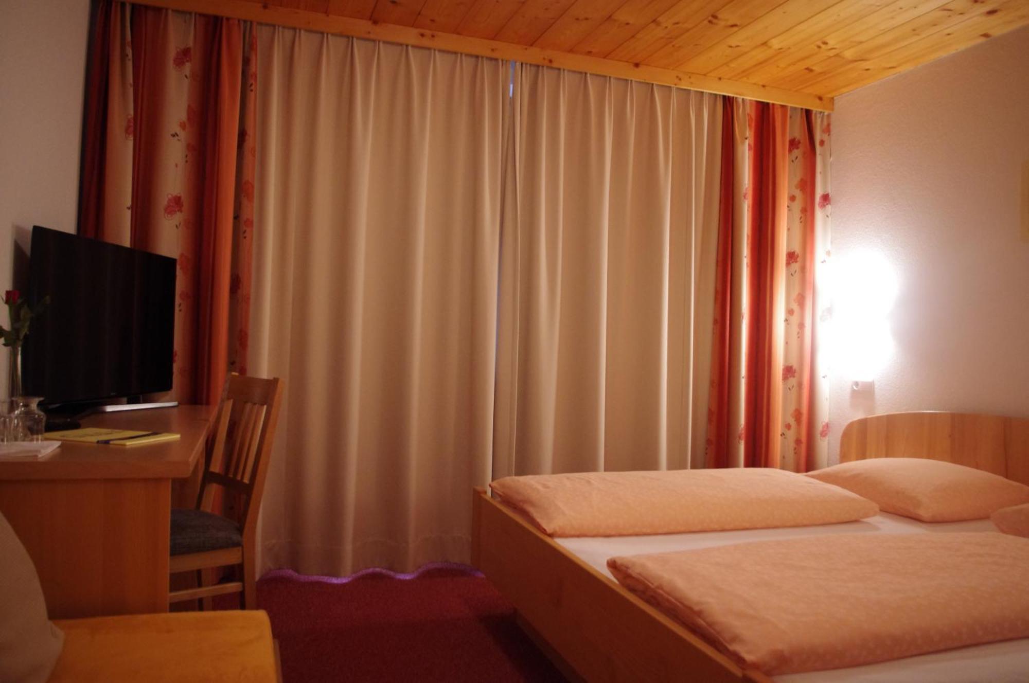 Hotel Burtschahof Buerserberg Exterior photo