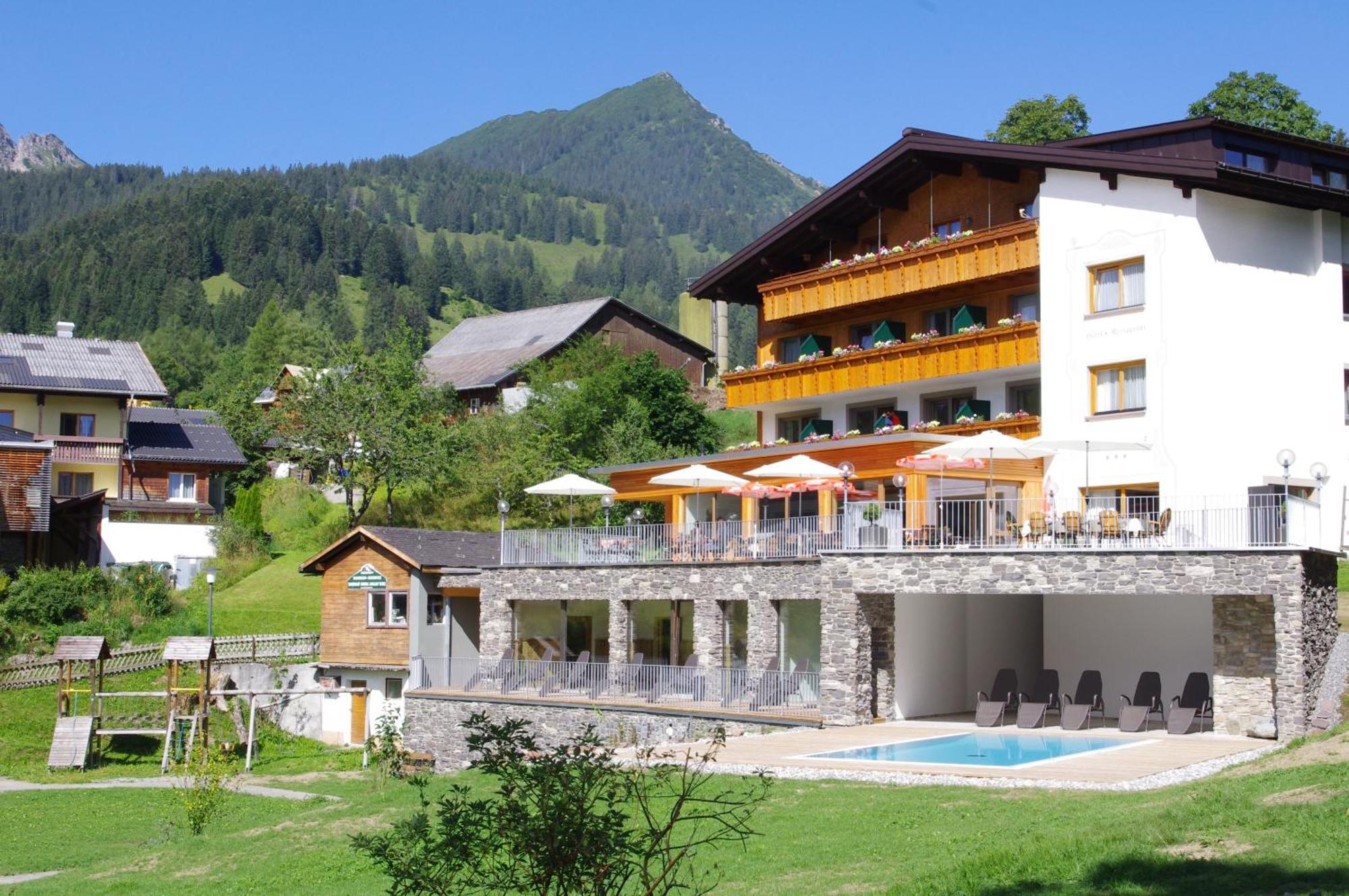 Hotel Burtschahof Buerserberg Exterior photo